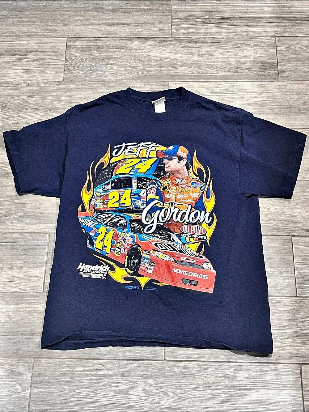 Chase Authentics Jeff Gordon #24 Dupont Motorsports NASCAR graphic tee Graphic
